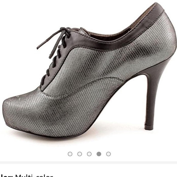 Elegant Gray Lace-Up Women's Heels NWOT - Picture 3 of 5